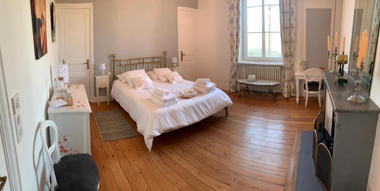 Domaine Berenguer Bed and Breakfast Ouches Esterno foto