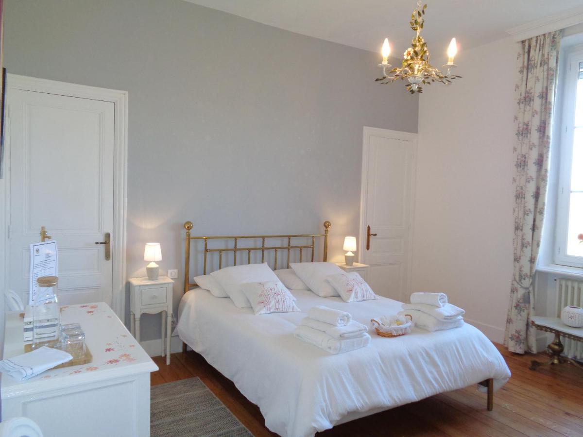 Domaine Berenguer Bed and Breakfast Ouches Esterno foto